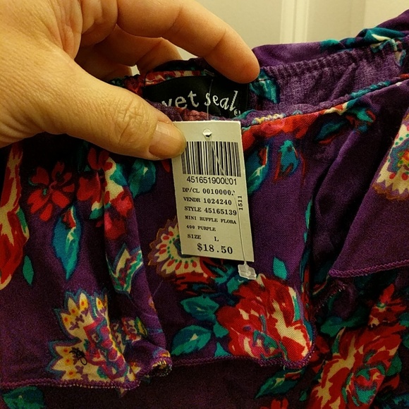 Strapless romper (shorts) - Picture 2 of 3